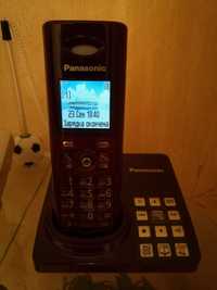 Радиотелефон DECT Panasonic KX-TG8227UA Red