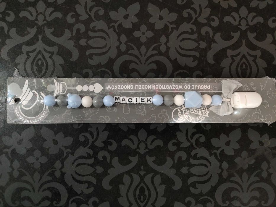 Silikonowa zawieszka do smoczka z imieniem MACIEK