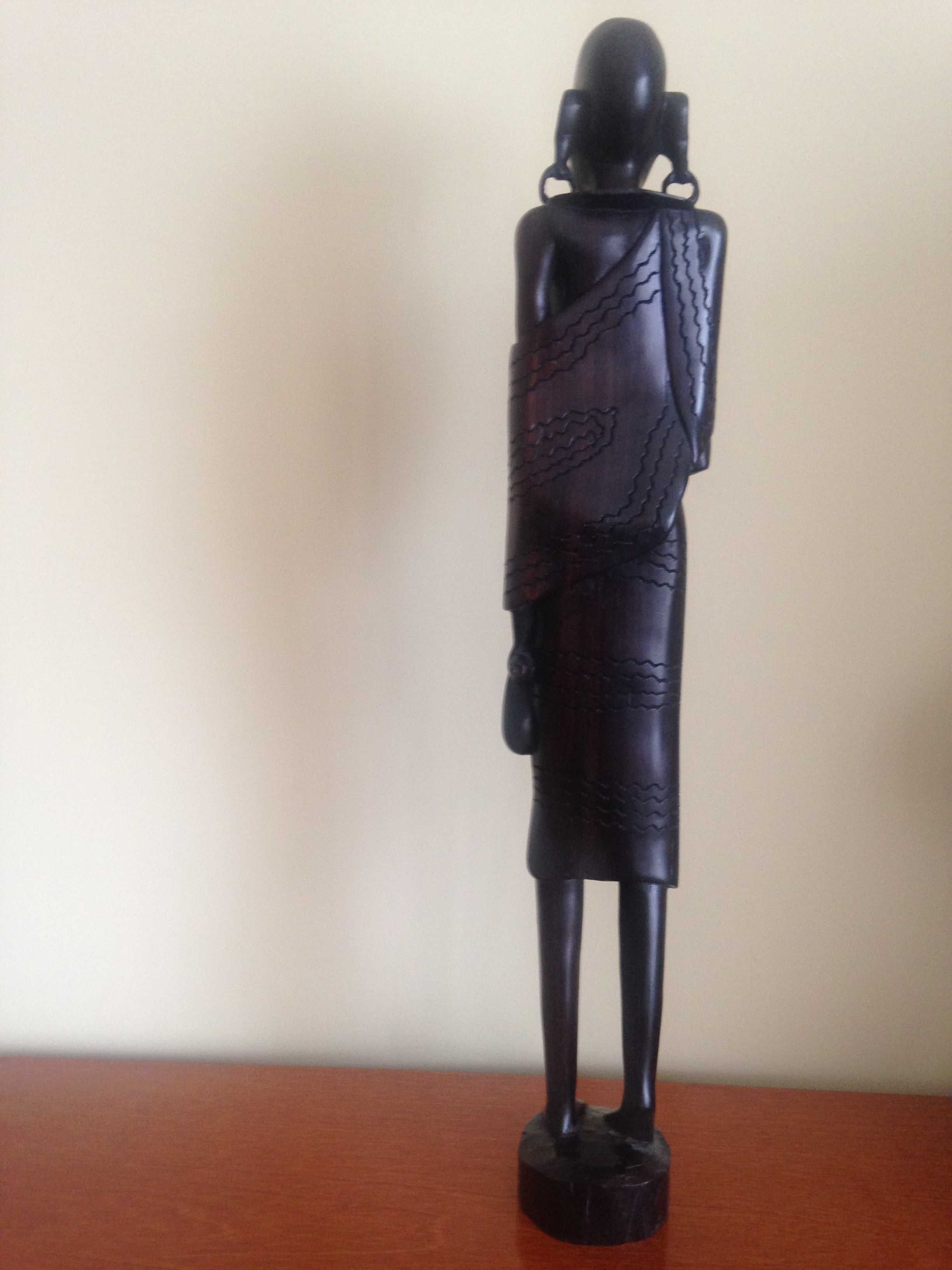 Oryginalna sztuka afrykańska- rzeźba z hebanu