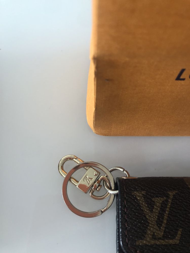 Louis Vuitton Porta-chaves e porta cartões monogram