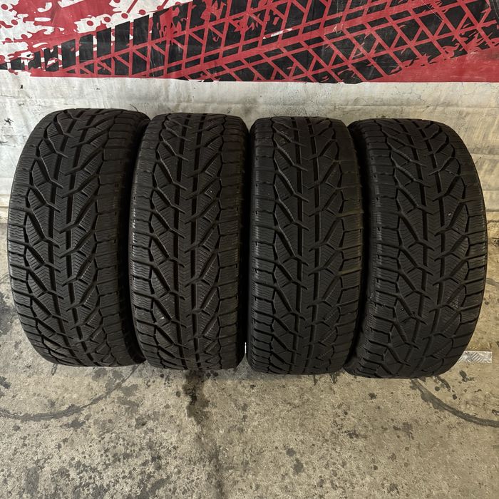 255/45/20 Kormoran SUV зимові шини 255 45 R20 105V резина 99% 8.9мм