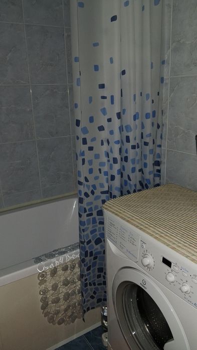 Кімната для дівчини Руська.Посередник