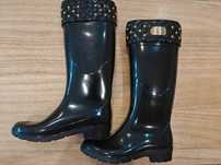 Botas pretas da Lemon Jelly