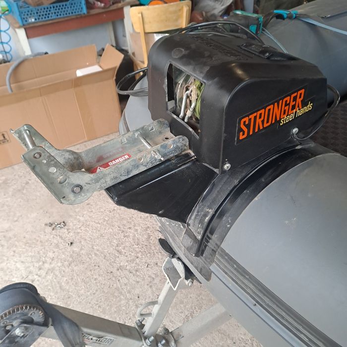 Якірна лебідка, якорная лебедка