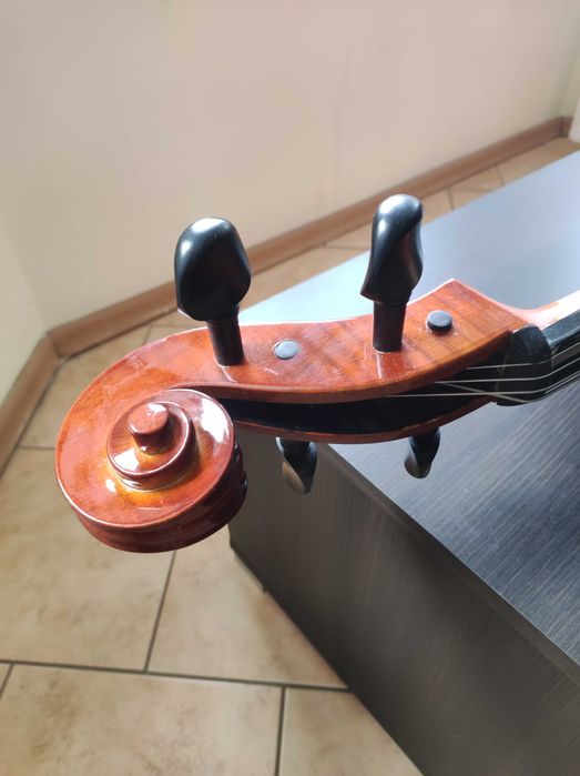 Wiolonczela lutnicza 4/4 smyczek futerał