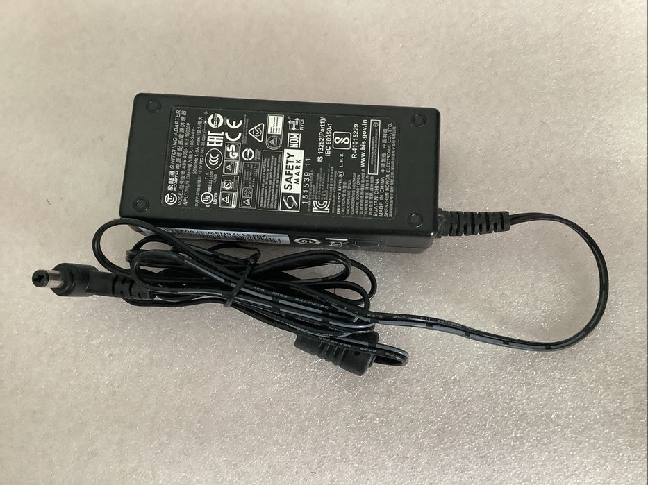 AC adaptador - Carregador ADS-40SI-19-3  19V 1.58A