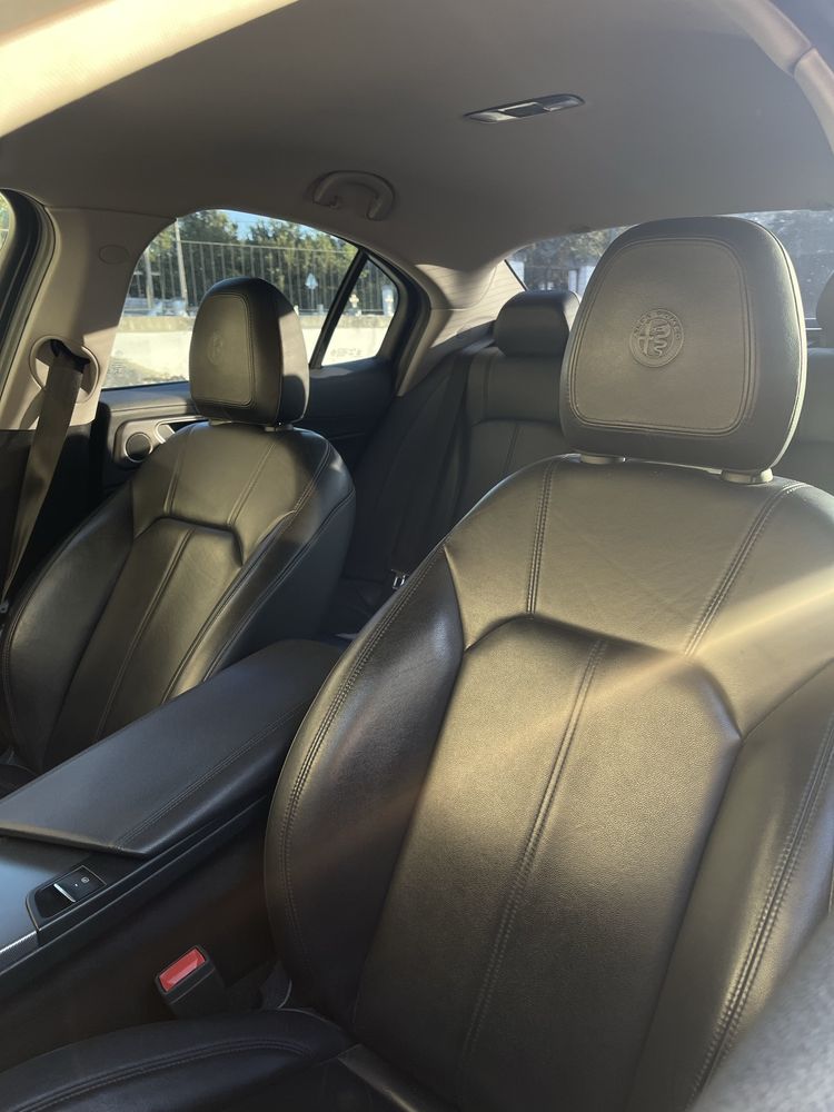 Alfa Romeo Giulia 2.2 AT8