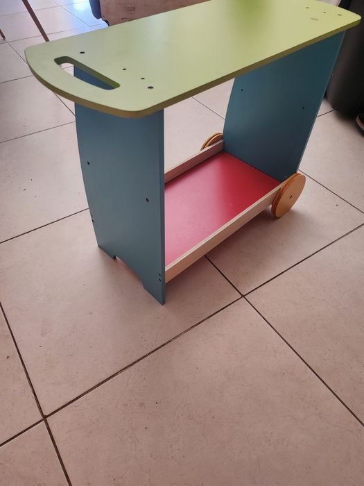 1ªCasinha ( 1² X 1² ) e carrinho de serviço