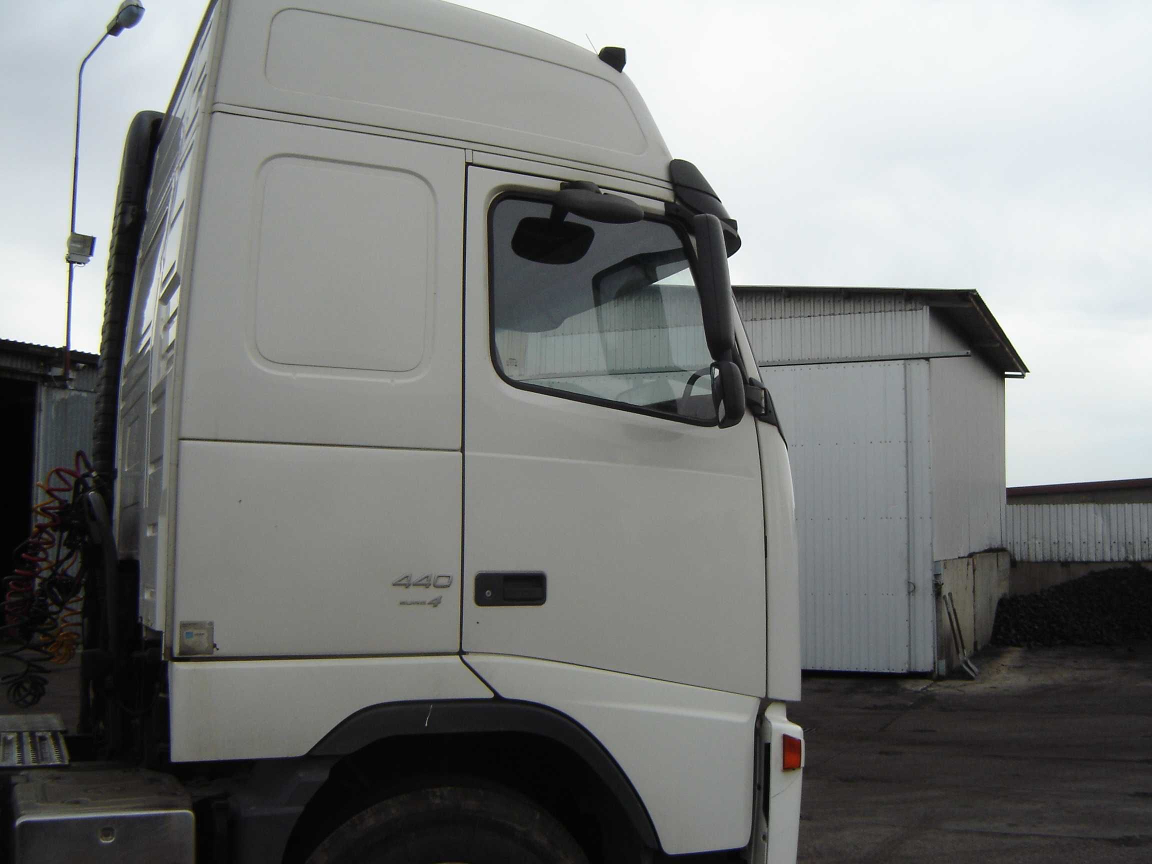 ciągnik siodłowy volvo fh13