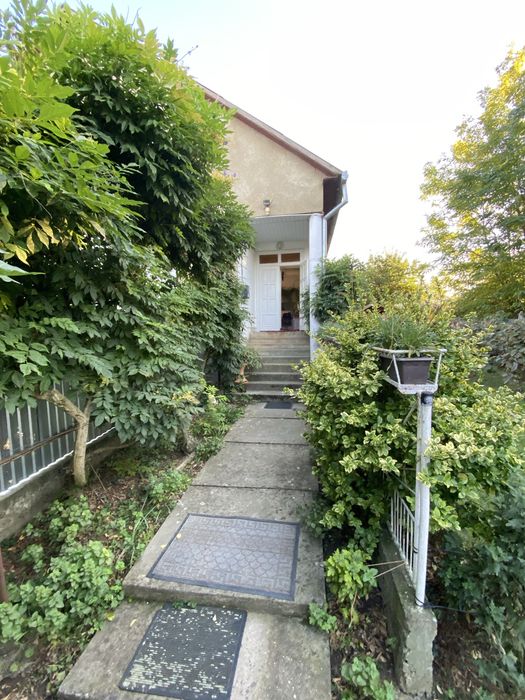 Продам будинок в Берегові