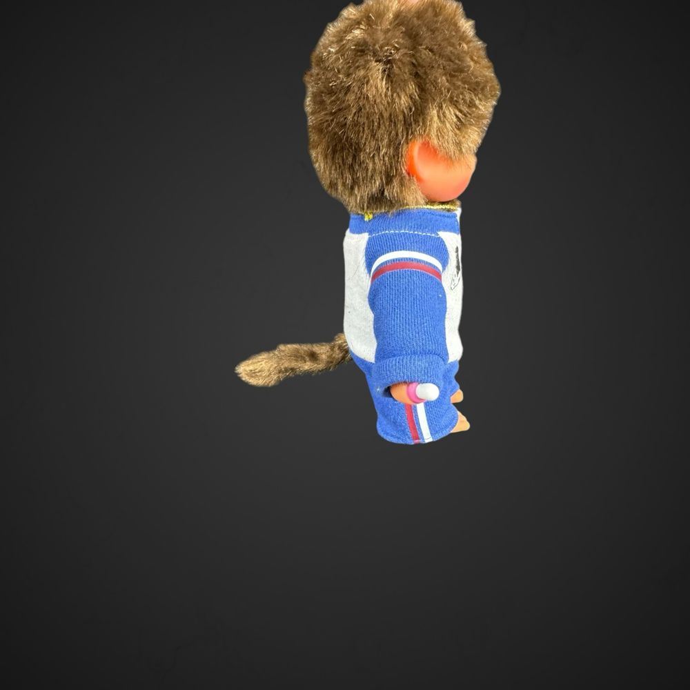 Monchhichi pluszowa małpka ubrana w sportowy strój B41/091003