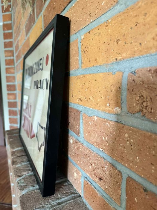 Plakat w ramce: Po skończonej pracy załóż majtki
