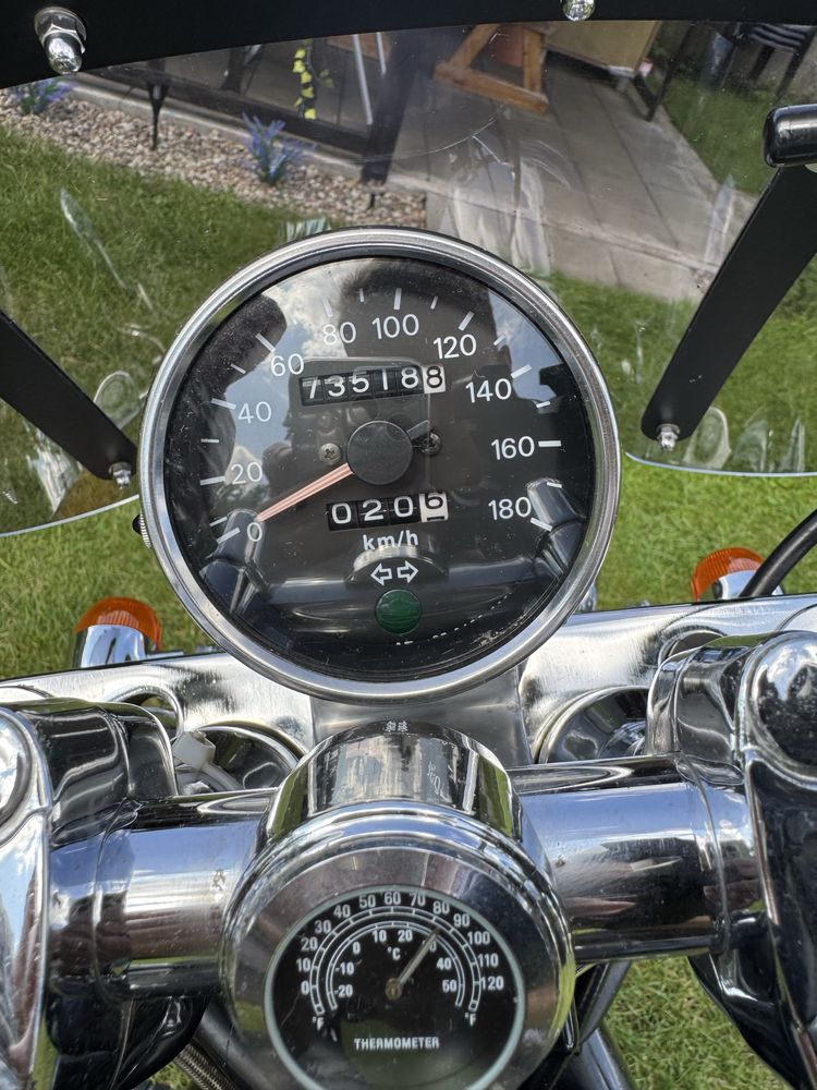 Suzuki Intruder 800