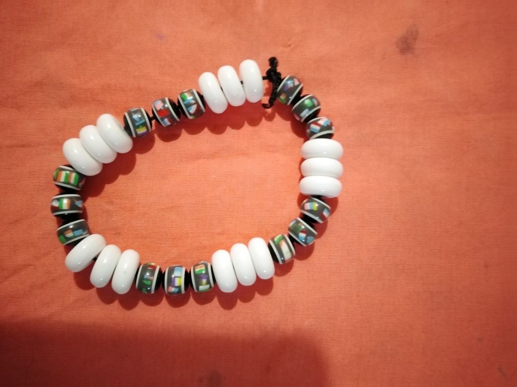 Vendo pulseira para mulher bom estado