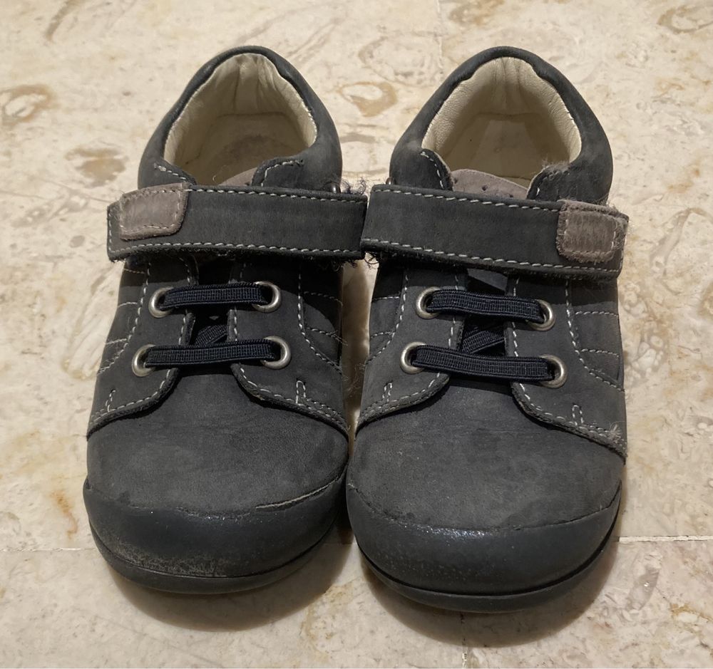 Sapatos para Bebé Bom estado Tamanho 23