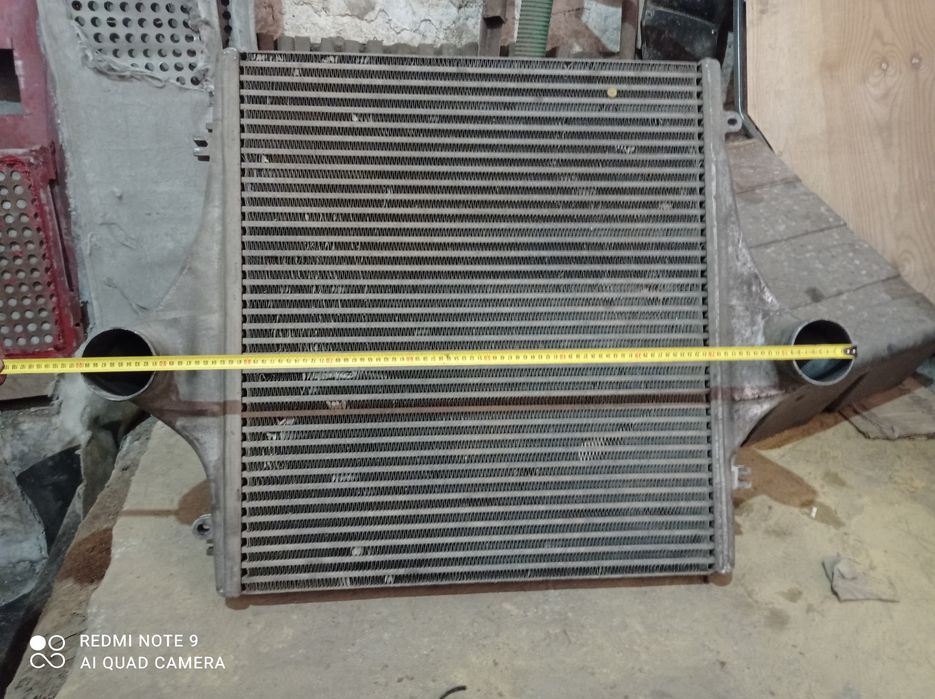 Продам радіатор та інтеркулер  Ман Командор