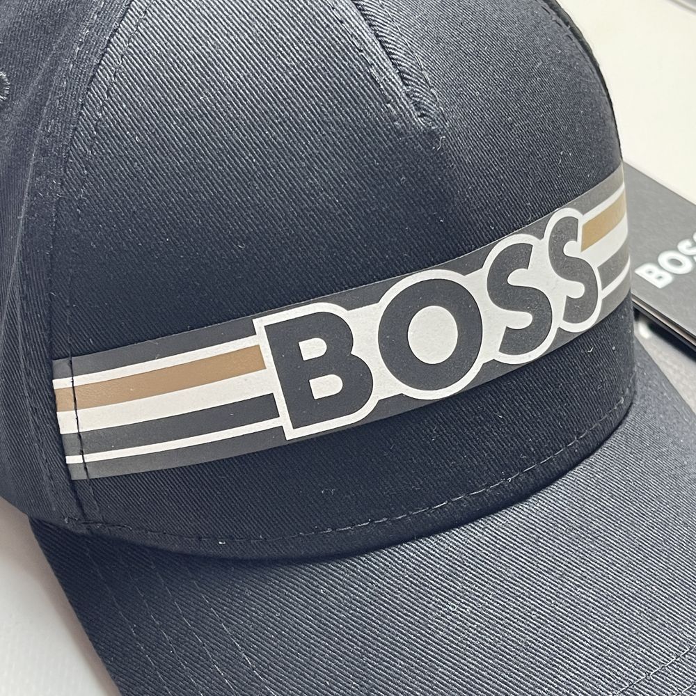 ОРИГІНАЛ Чоловіча Кепка Hugo Boss з США