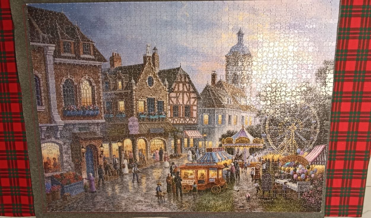 Puzzle 3000 "Wesołe miasteczko"