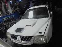 CABINE L200 2006