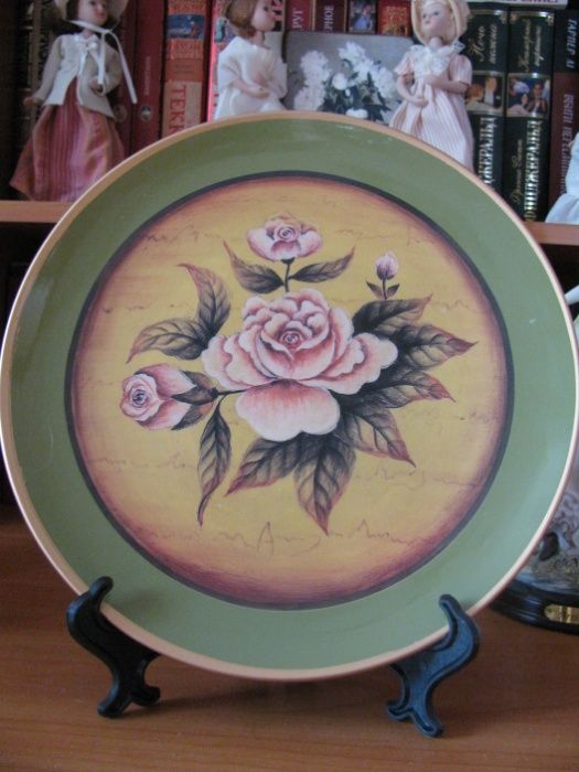 Декоративная тарелка с розами, коллекционная тарелка с птицей