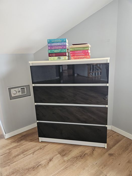 Zestaw dwóch komód