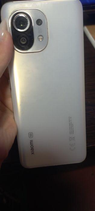 Продам Xiaomi Mi11