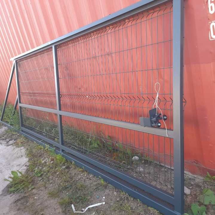 brama przesuwna , solidna, ocynkowana + RAL 7016 grafit, SUPER