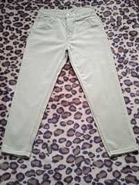 Класні жіночі джинси МОМ,на ОС 104см, 100% котон
