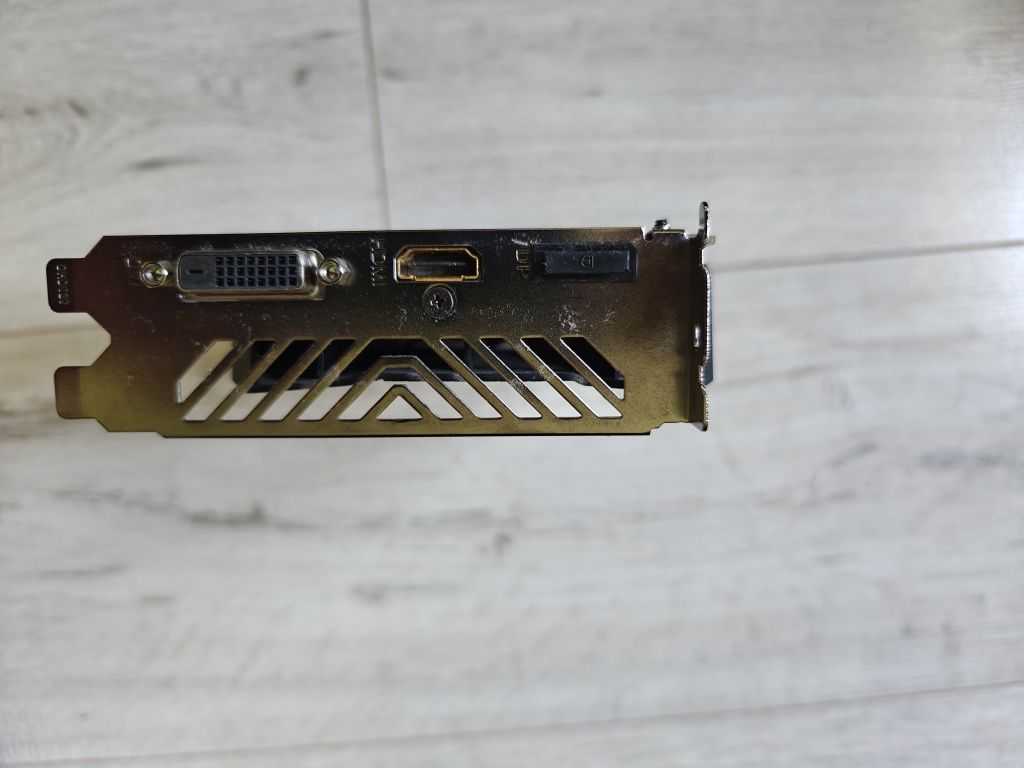 NVIDIA  GeForce GTX 1050