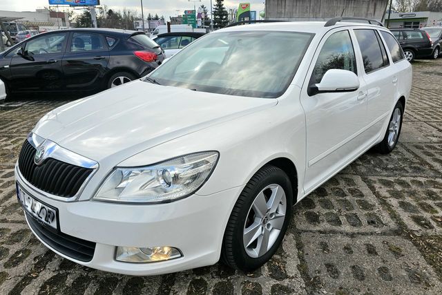 Skoda OCTAVIA 2012 rok 1,6 TDI 105 kM 205400 km  oryginał salon POLSKA