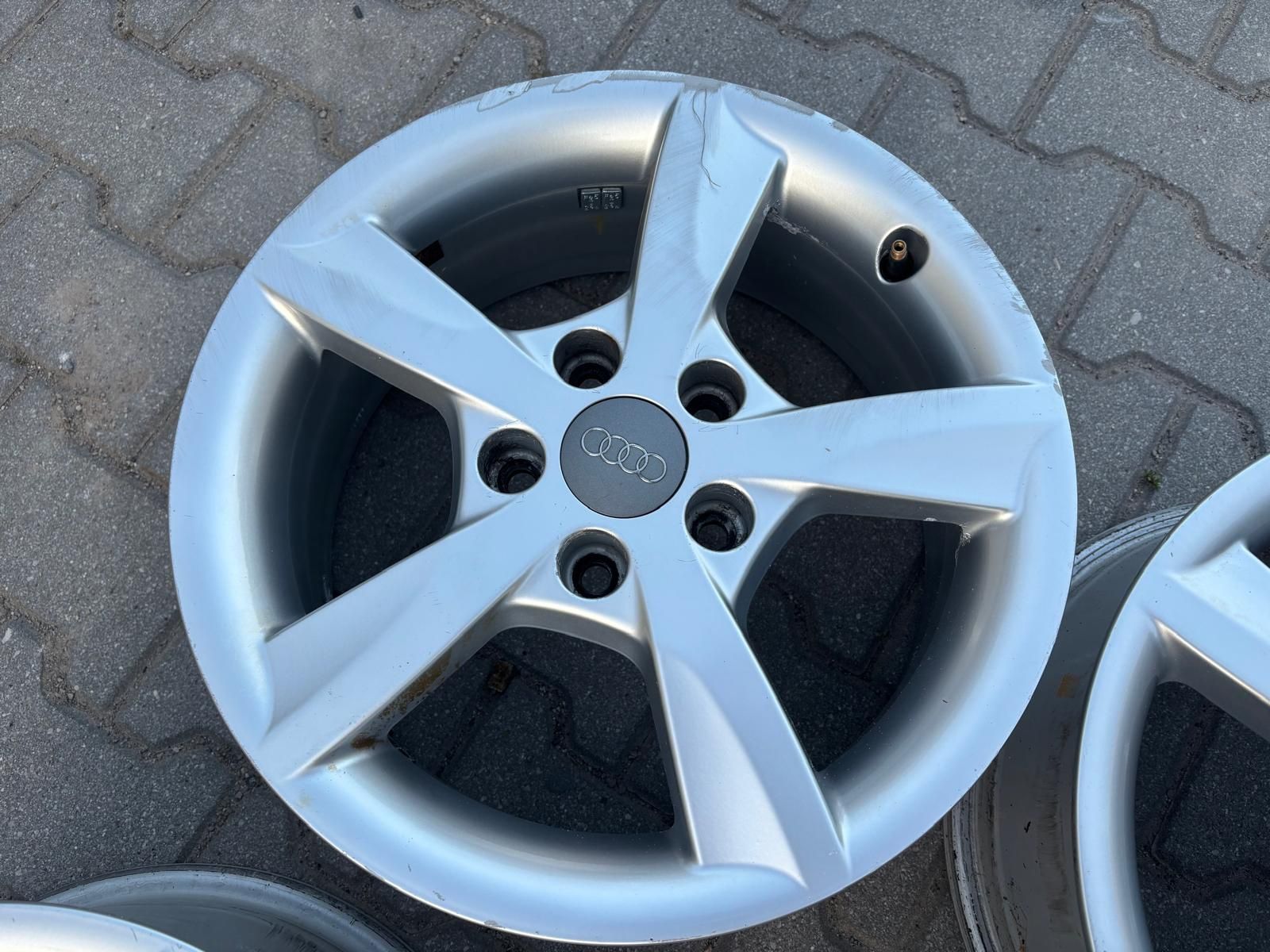 Alufelgi 16 Audi A3 A4 5x112