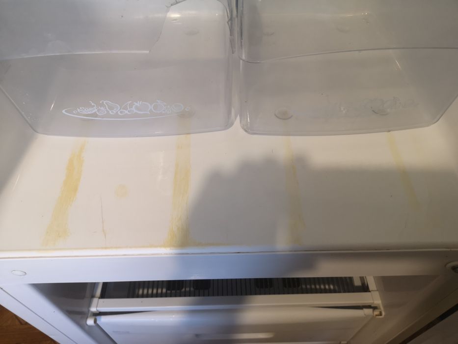 Холодильник двокамерний Snaige.