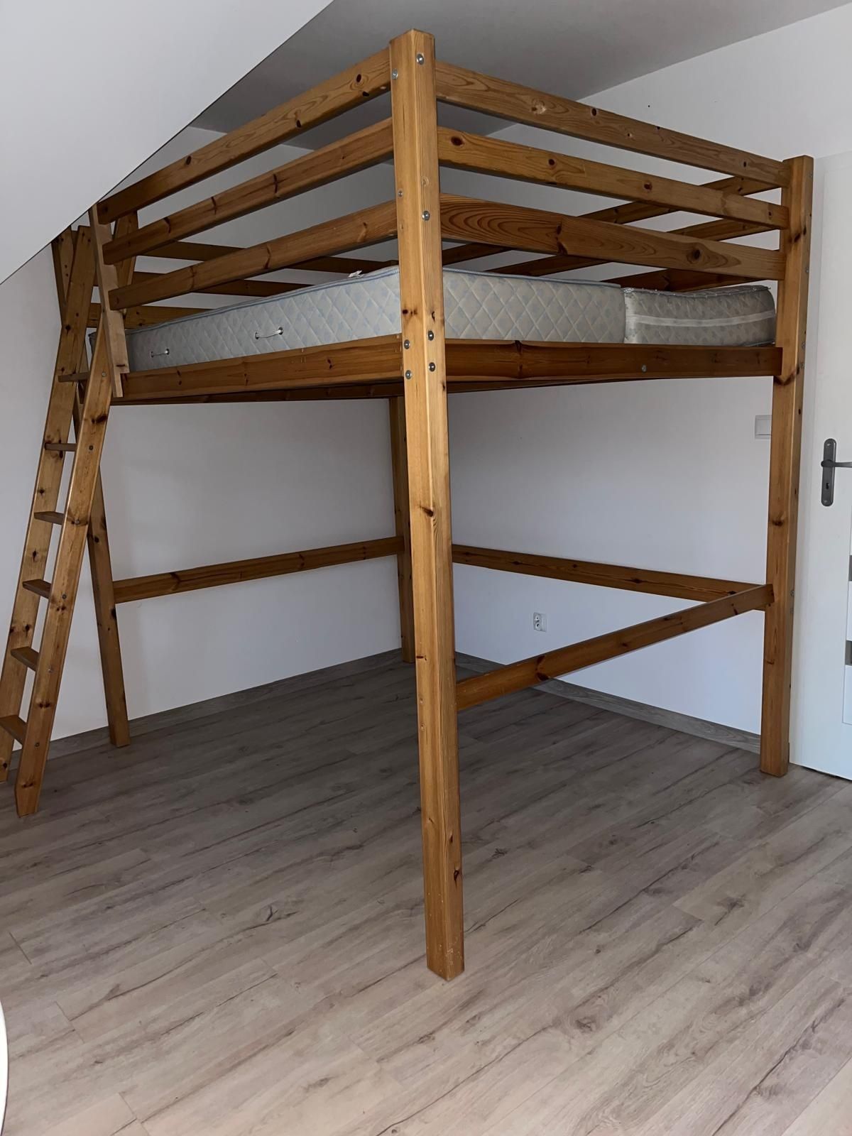 Łóżko piętrowe Ikea