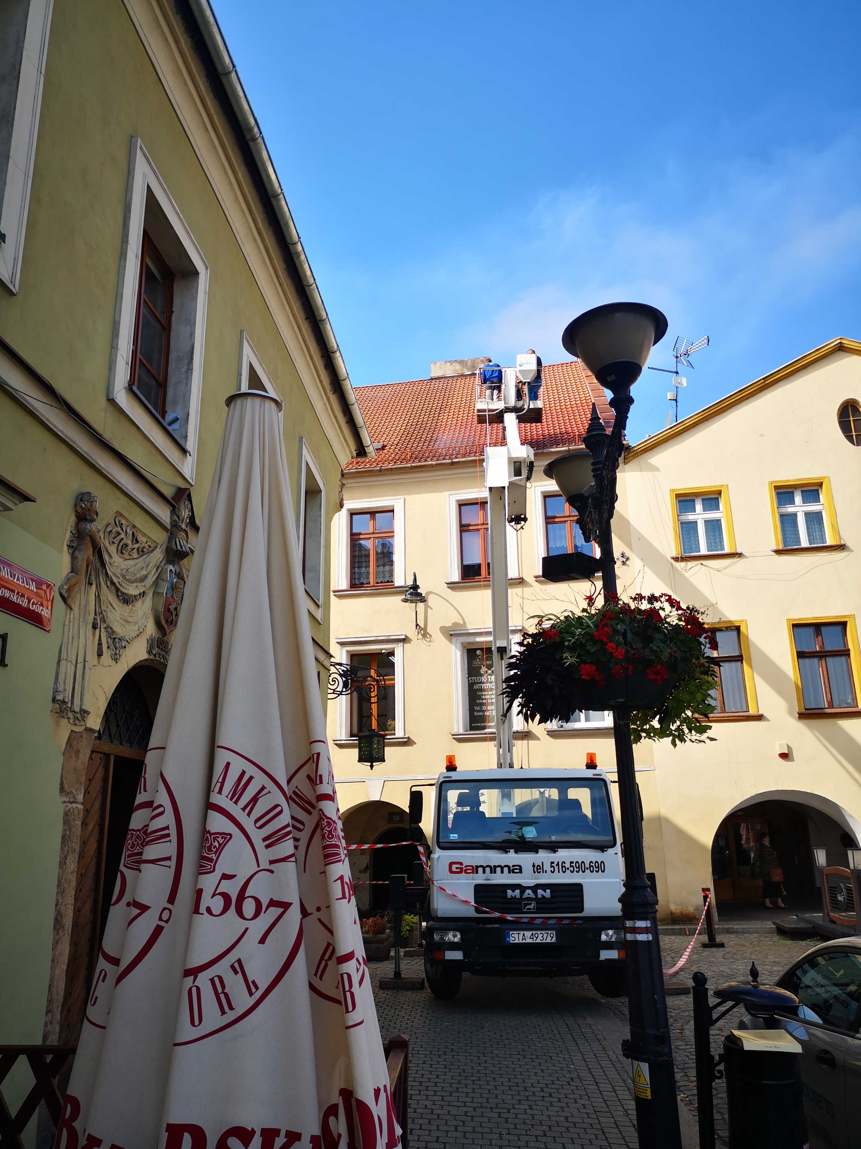 Zwyżka Chorzów wynajem podnośnik koszowy do 35m