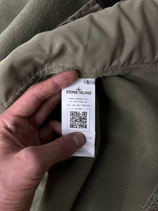 Пуховик Шерпа Stone Island Hooded FLEECE JACKET BLACK