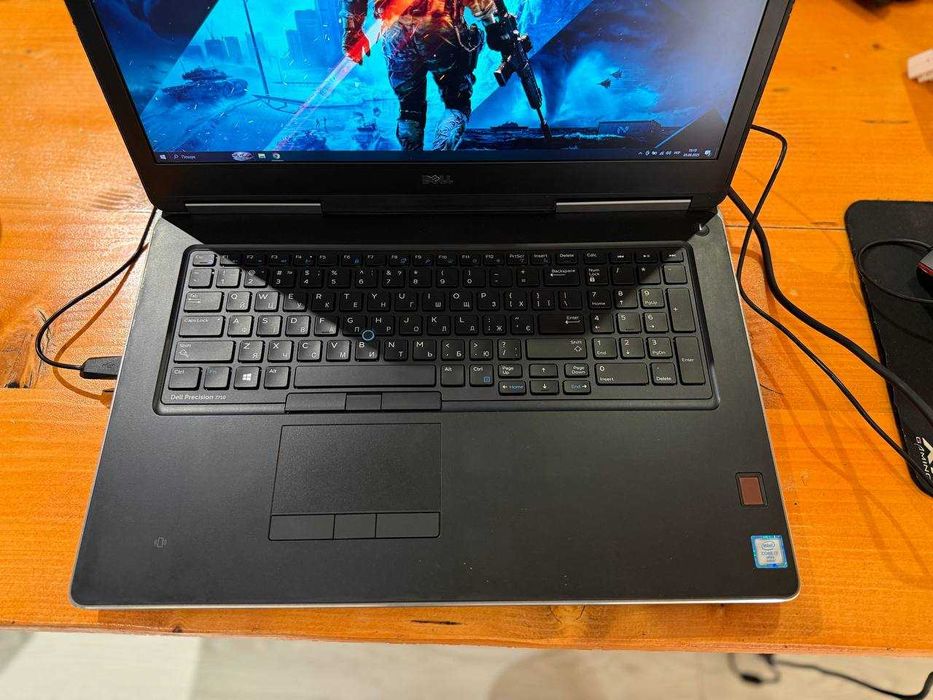 Игровой Ноутбук 17,3 Dell Дюйма і7-7820hq 16Gb 1000Gb R9M375X  IPS