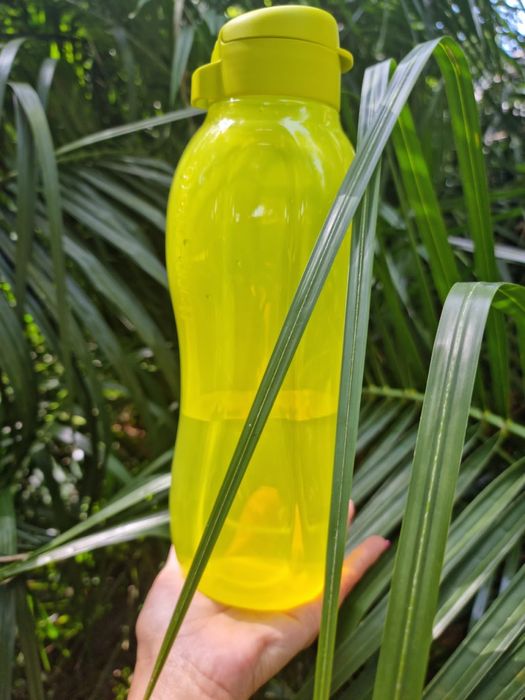 Vendo garrafas tuppeware  desde 5 € tenho de todos os tamanhos