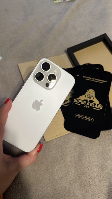 Iphone 16 Pro white Б/у состояние нового 1 тб