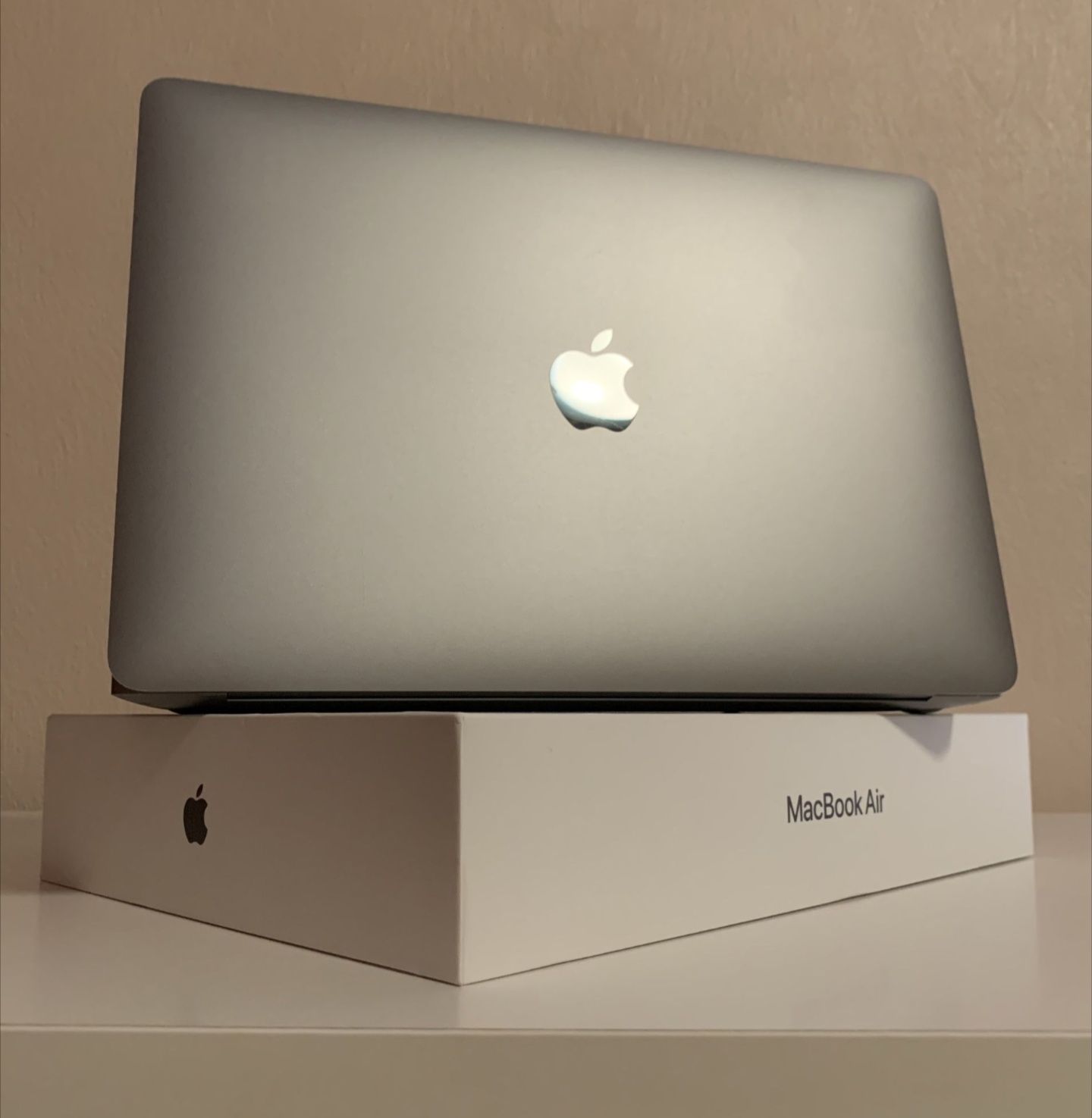 (2 цикли)MacBook Air 13" M1/8/256Gb Space Gray