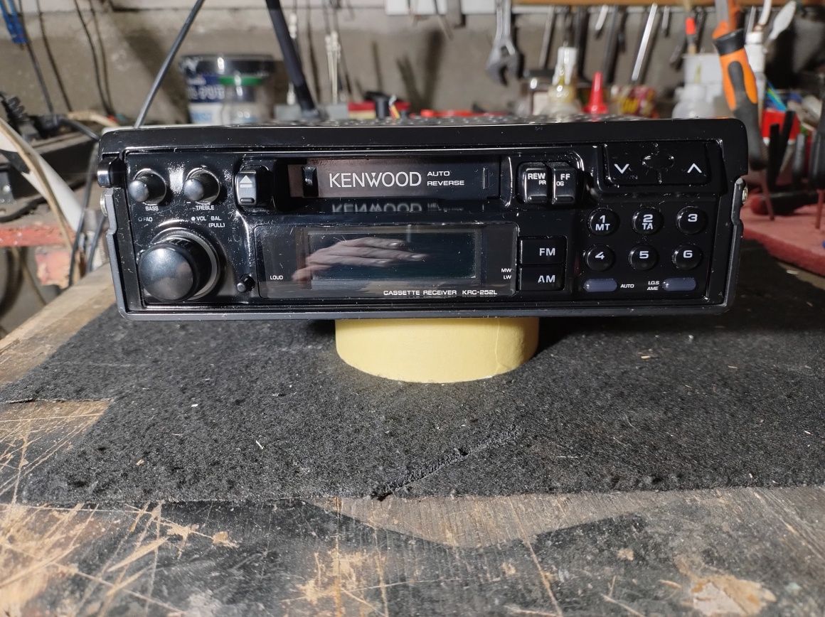 Radio Kenwood KRC-252L kieszeń