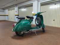 Motociclo Vespa GL 64