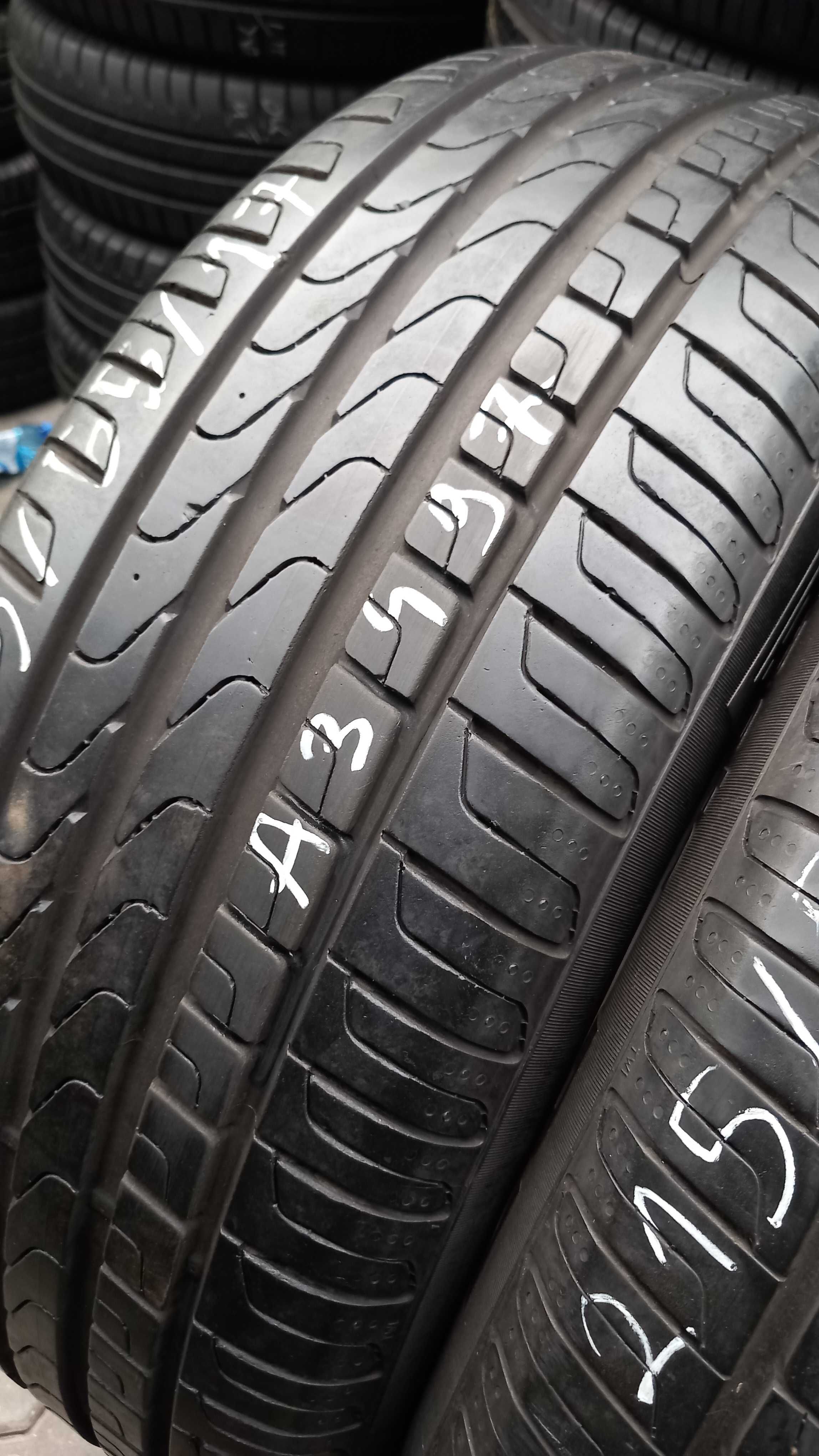 215/55/17 Pirelli Cinturato P7 94V