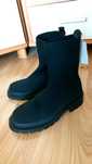 Nowe Botki  Reserved r.40 czarne