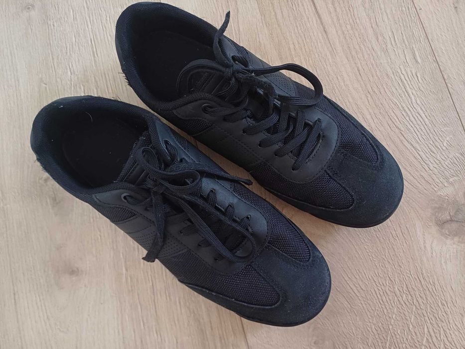 Lanetti czarne sneakersy r. 41 na sportowo i do garnituru :)