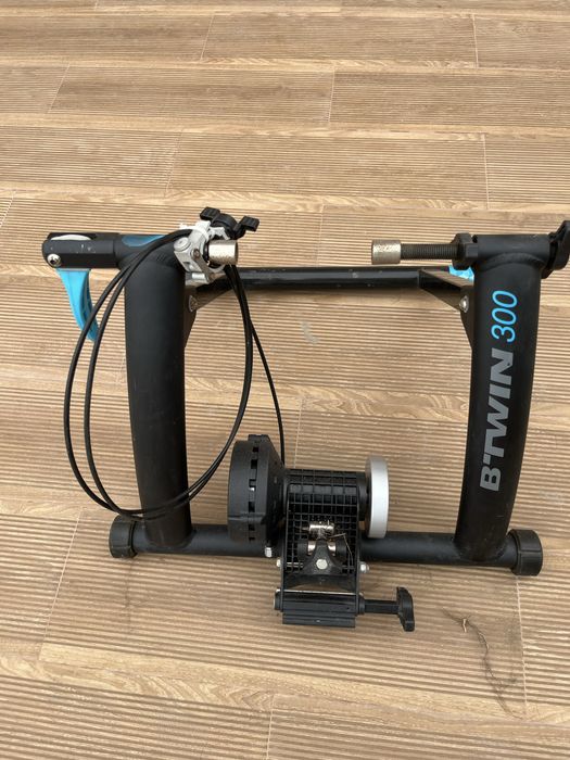 Vendo rolo de treino BTWIN300