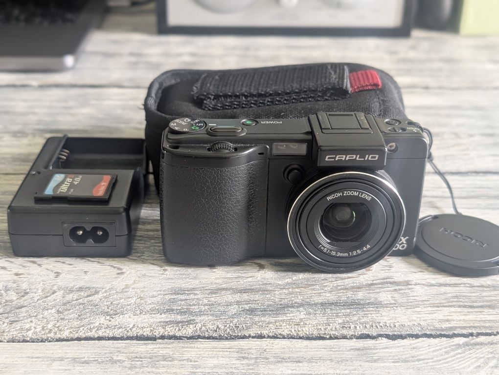 Kultowy Ricoh Caplio GX100 w świetnym stanie!