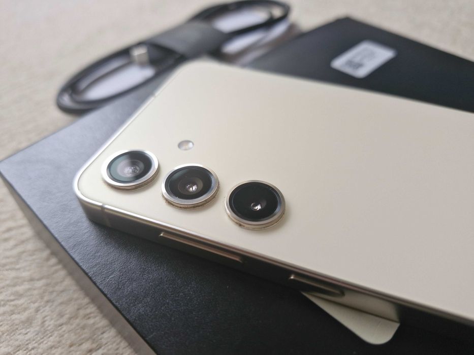 Samsung Galaxy S24, 256GB, igła, jak nowy