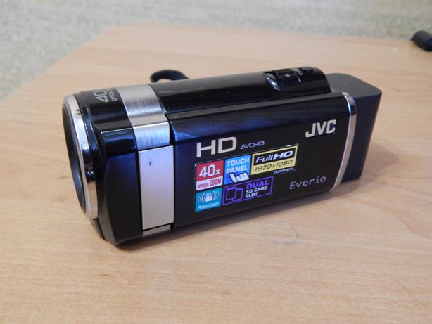 Відеокамера JVC Everio gz-hm440