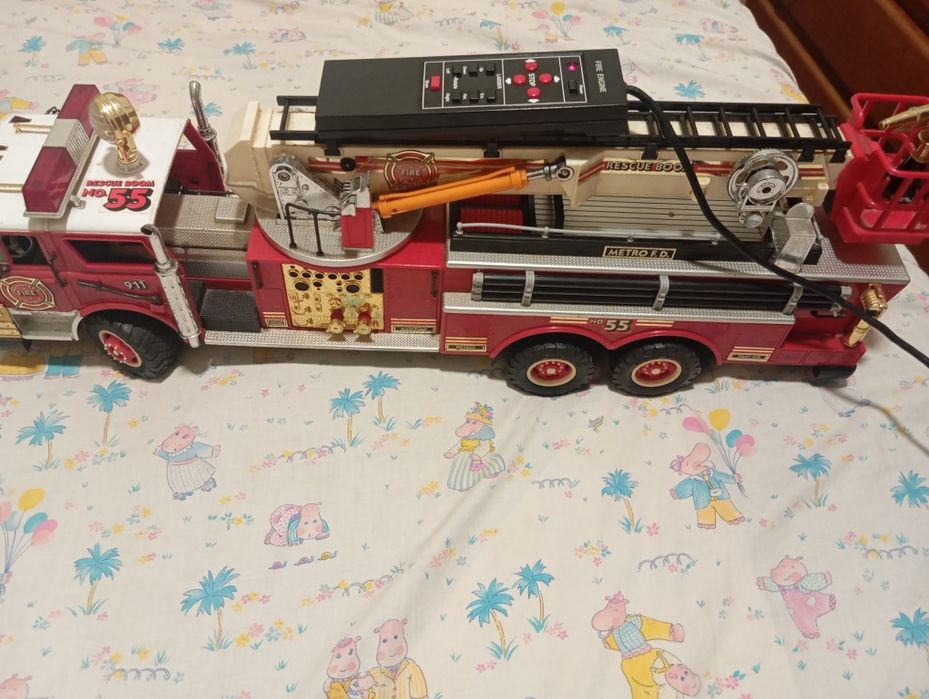 Carro de bombeiros antigo