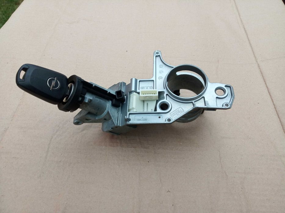 Opel Astra H 3 stacyjka z kluczykiem